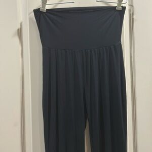 Commando High Waisted High Waisted Flared black Legging w/ high stretch size M